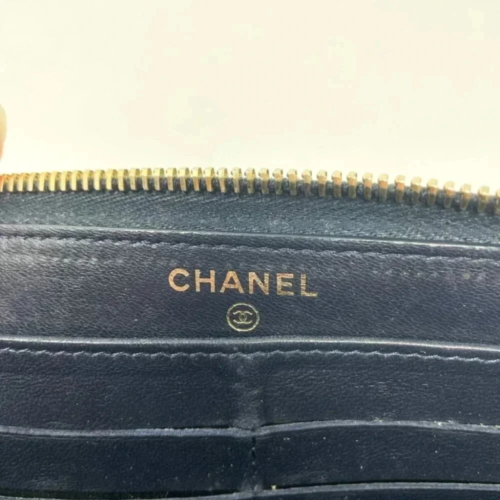 CHANEL quilted lambskin